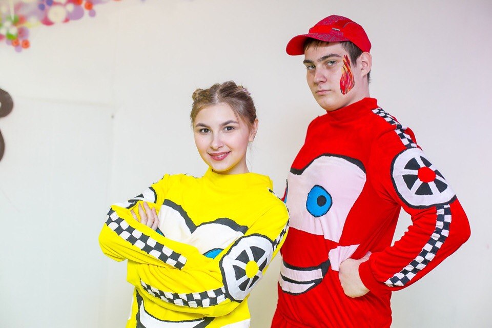 Молния Маккуин и Круз Рамирес соберут самую быструю команду гонщиков, чтобы отправится в тренировочный центр, ведь впереди самые крутые гонки🏎🏆